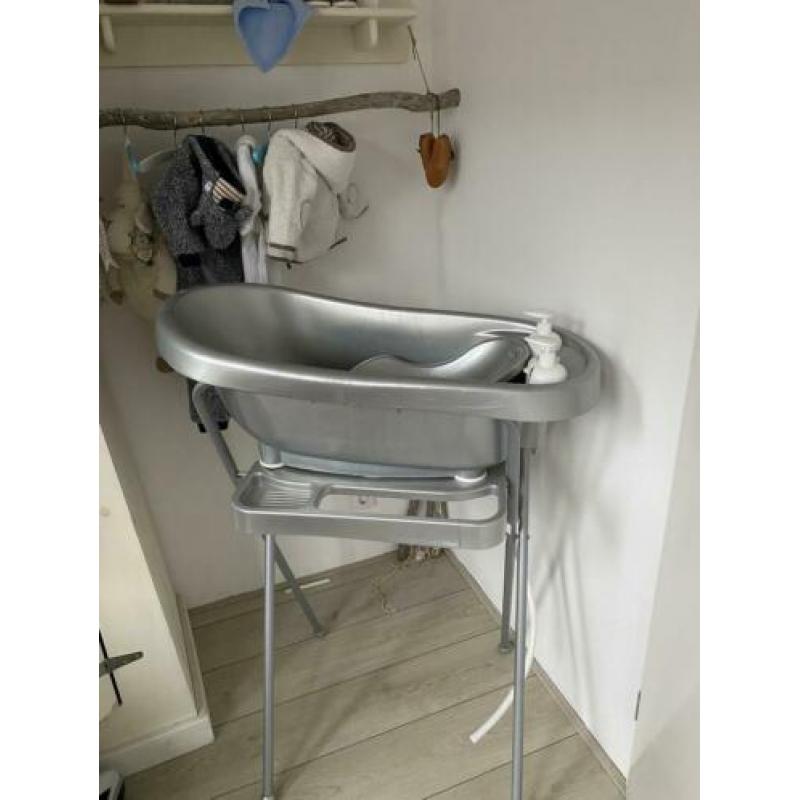 Babybadje zilver met alle toebehoren