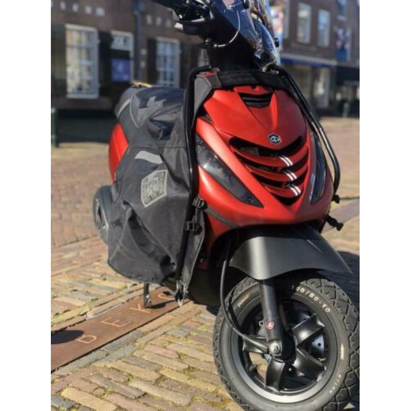 Zip iget 4t 3v| 2e eigenaar | *Mat rood* | Full option |
