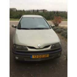Renault Laguna 1.6 RTE 16V 1999 Groen