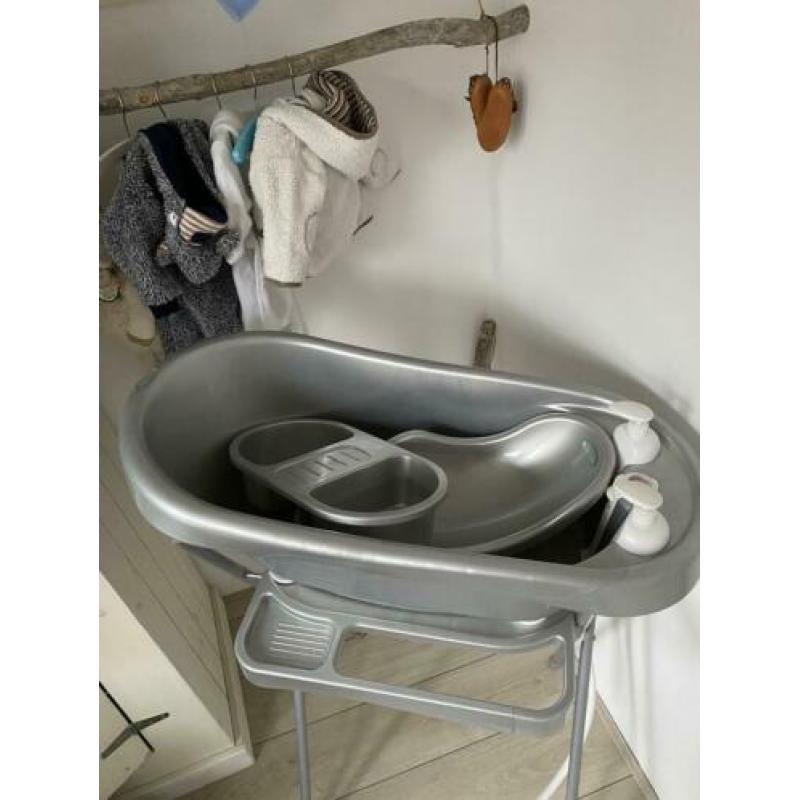 Babybadje zilver met alle toebehoren