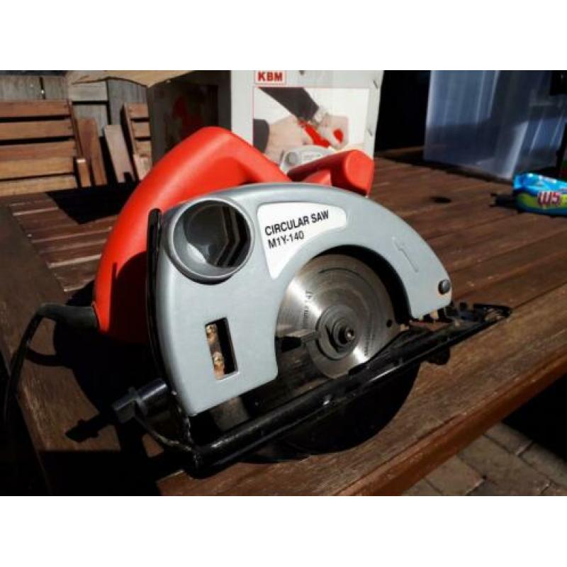 Zgan hand cirkelzaag KBM 900w 140mm