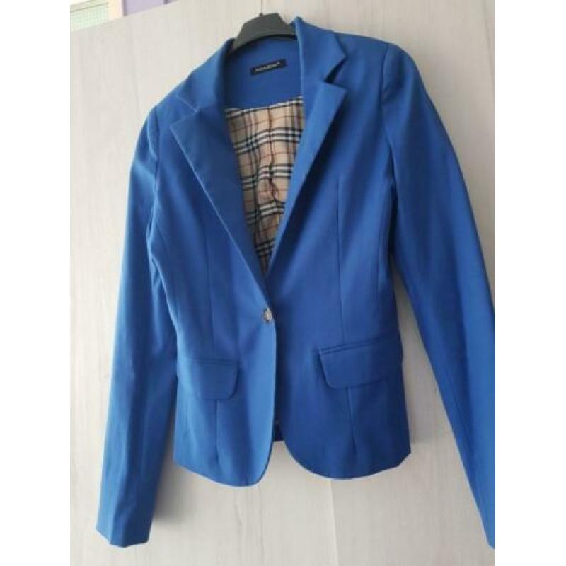 Stoere korte blauwe blazer