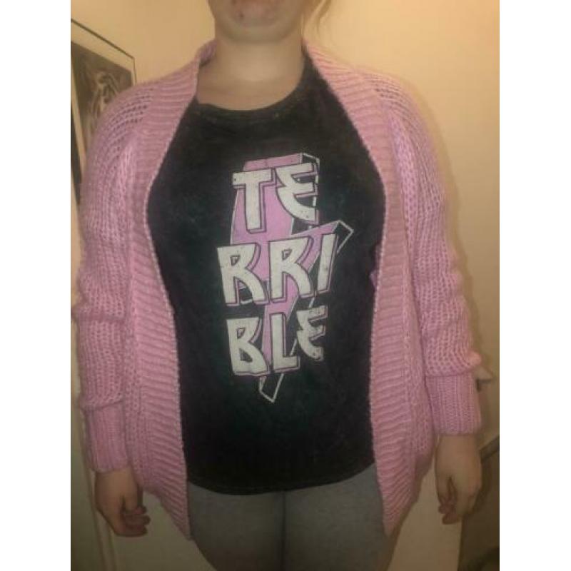 Grijs tshirt met roze maag l