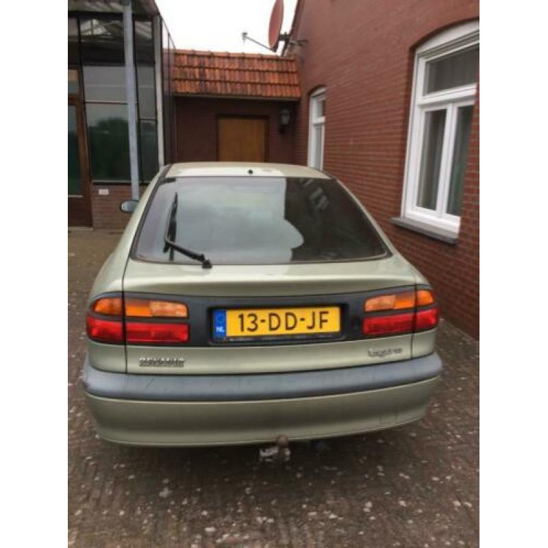 Renault Laguna 1.6 RTE 16V 1999 Groen