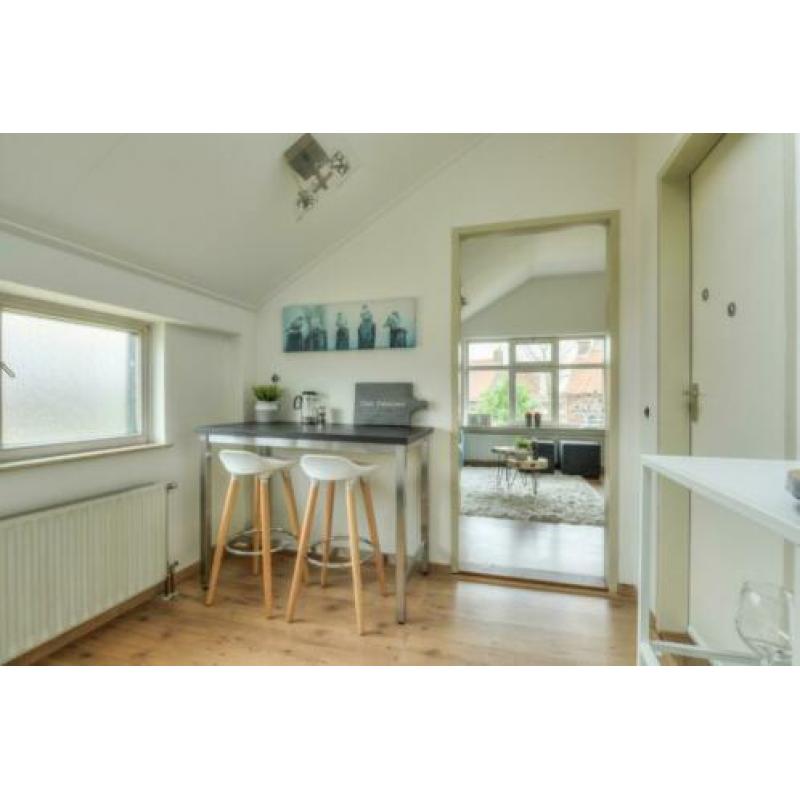 2 x barkruk bologna hout, chroom en ABS hoogglans zitting wi