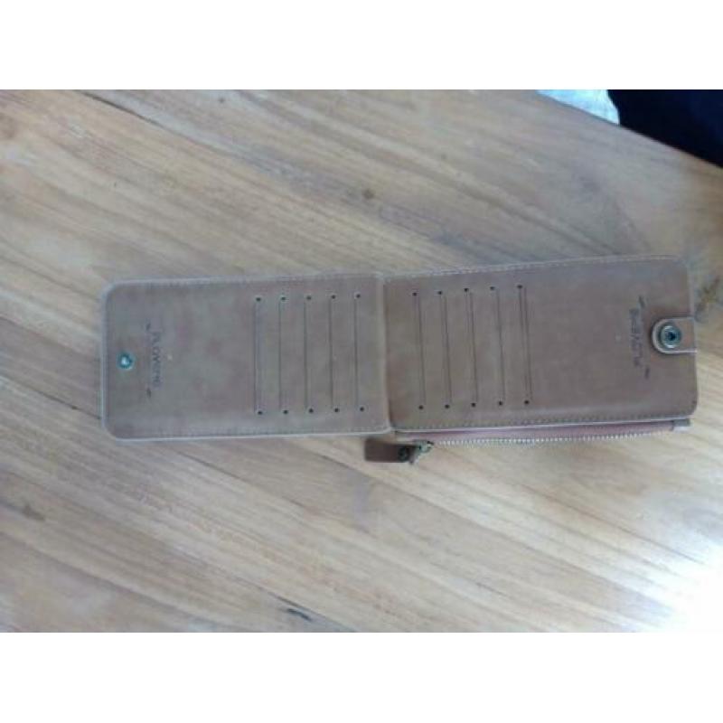 Bruin hoesje voor de telefoon iPhone 5S inclusief portemonne