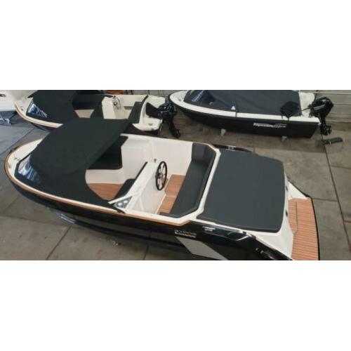 NIEUW! 4 Family 630 Tender met 30pk +extra’s! ACTIEPRIJS!!