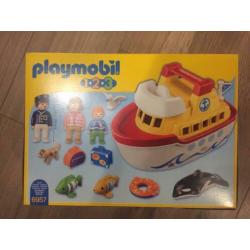 123 Meeneem schip Neptun (nieuw in doos).