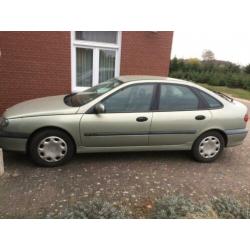 Renault Laguna 1.6 RTE 16V 1999 Groen