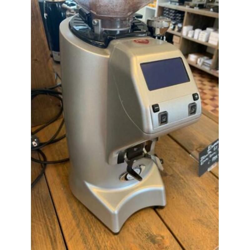 Eureka ZENITH 65 E HS Grind on Demand espressomolen