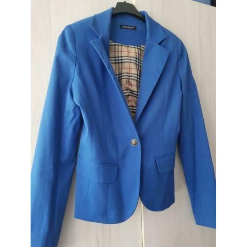 Stoere korte blauwe blazer