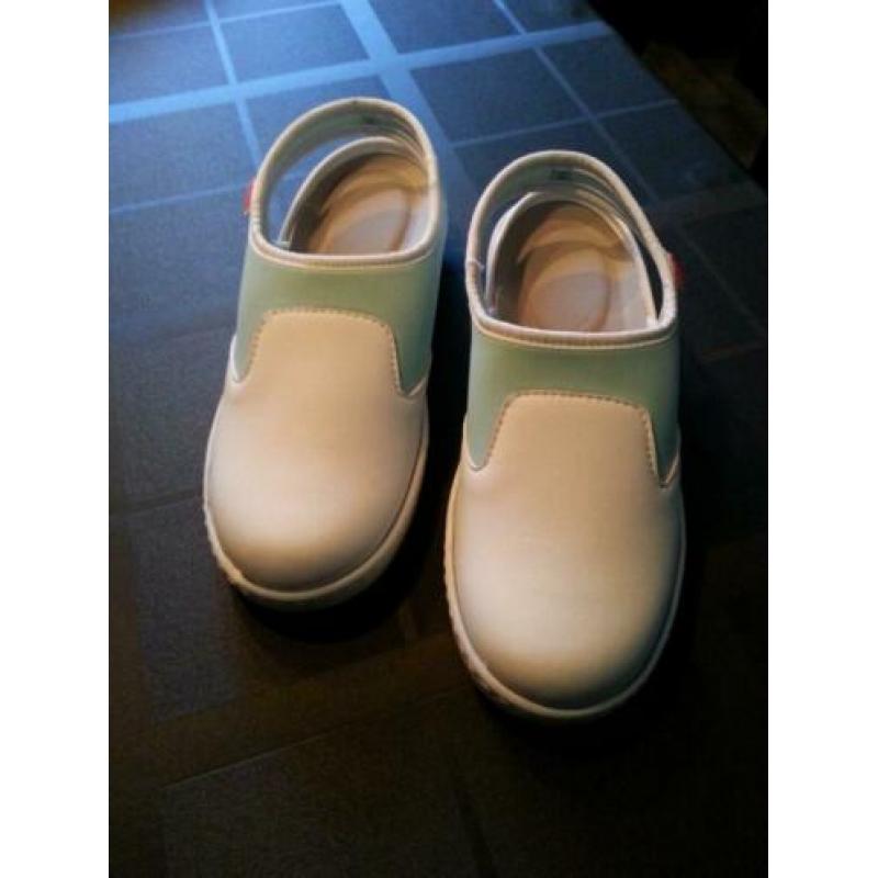 DIAN, schoenen voor in de zorg maat 37, NIEUW