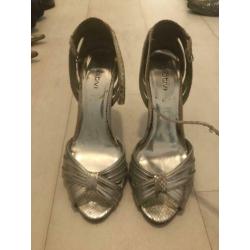 Zilveren sandalen hoge hak maat 40