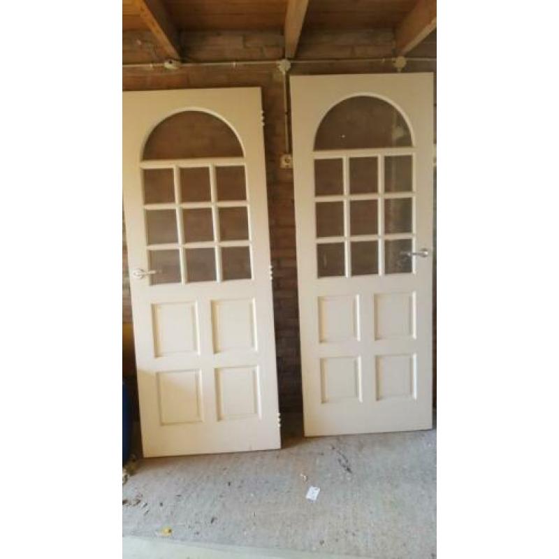 2 witte deuren. 205x77.5