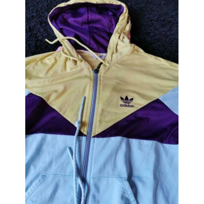 Weinig gedragen Adidas vesten voor 15 euro samen!!