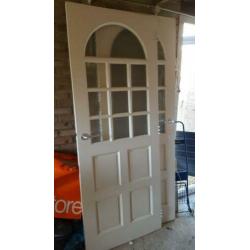2 witte deuren. 205x77.5