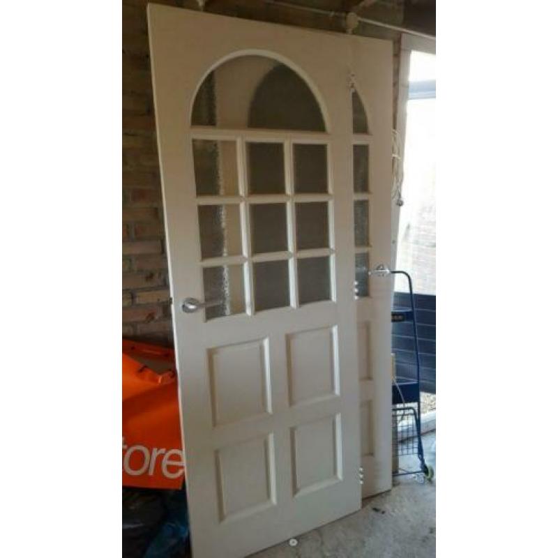 2 witte deuren. 205x77.5