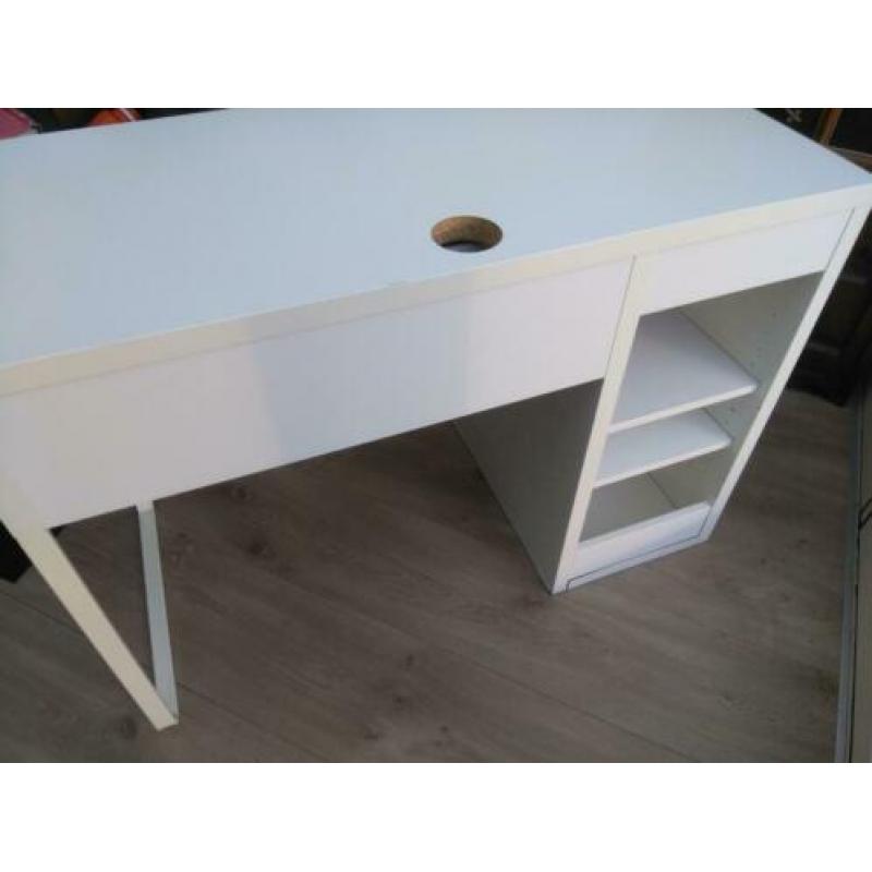 Bureau/computer tafel Ikea Micke