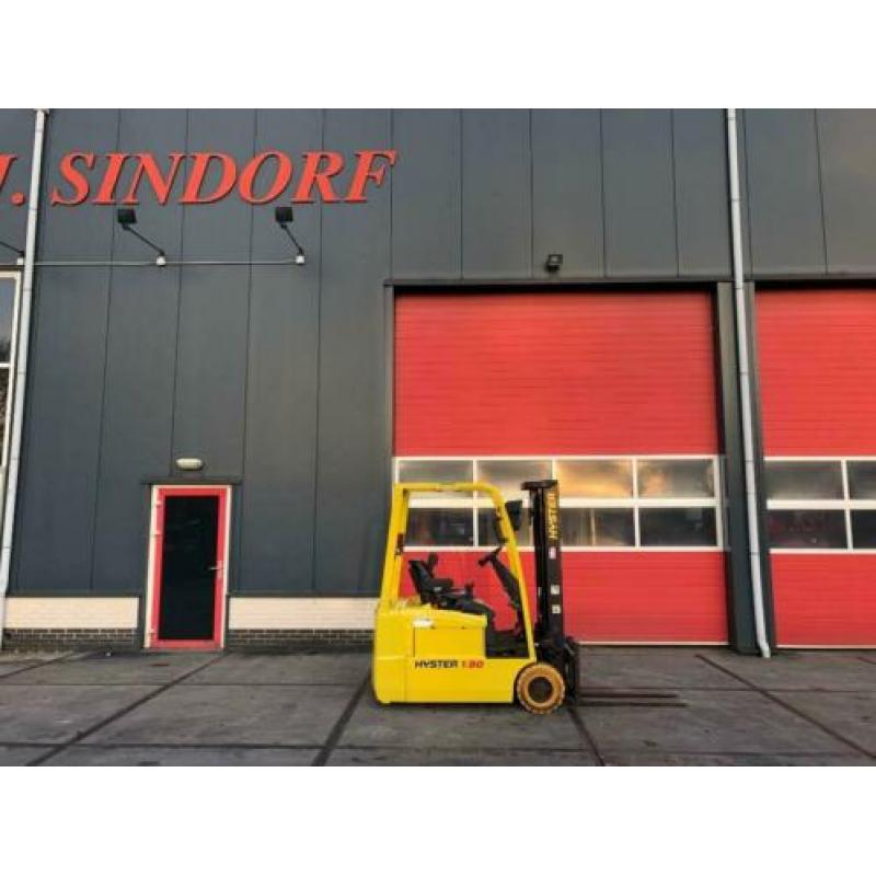 Hyster J 1.80 XMT Triplo Freelift heftruck (bj 2006)