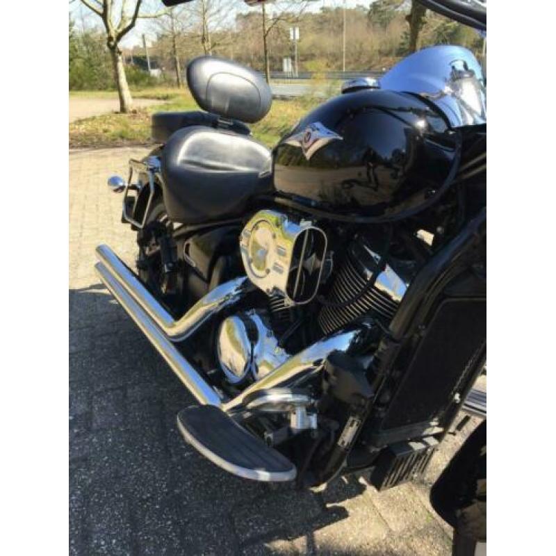 Kawasaki VN 900 Vulcan Classic vol met accessoires