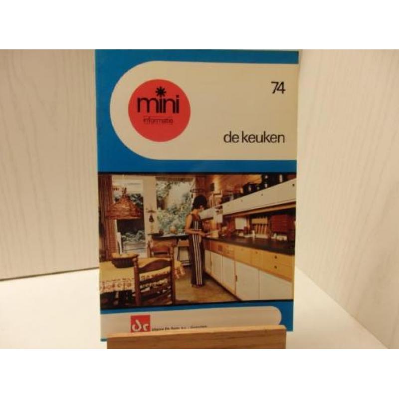 Oude schoolboekjes - Mini Informatie Junior boekjes. Uitgave