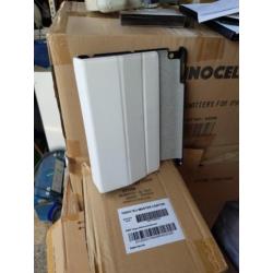 Partij 3900 stuks ipad/tablet hoezen MOET WEG