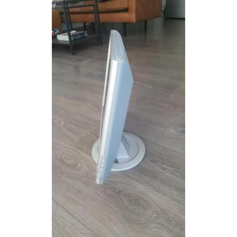 17 inch beeldscherm ideaal om thuis te gebruiken