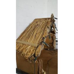 Kerststal (70x40x55 cm) inclusief kerstgroep en verlichting