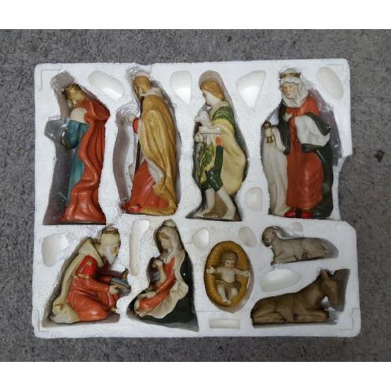 Kerststal (70x40x55 cm) inclusief kerstgroep en verlichting