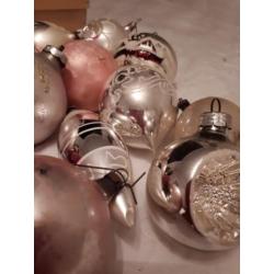 13 oude glazen kerstballen