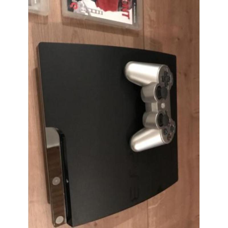 PlayStation 3 slim met 16 games!