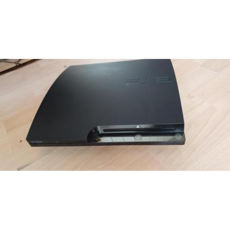 PS3 Slimline 1TB + 5 Controller met 36 orginele Top game