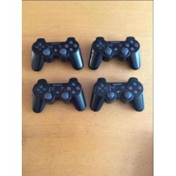 Playstation 3 + 4 controllers + 6 spellen