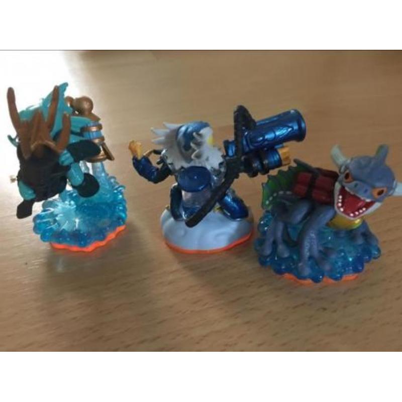 Wii Skylander portal + 12 poppetjes