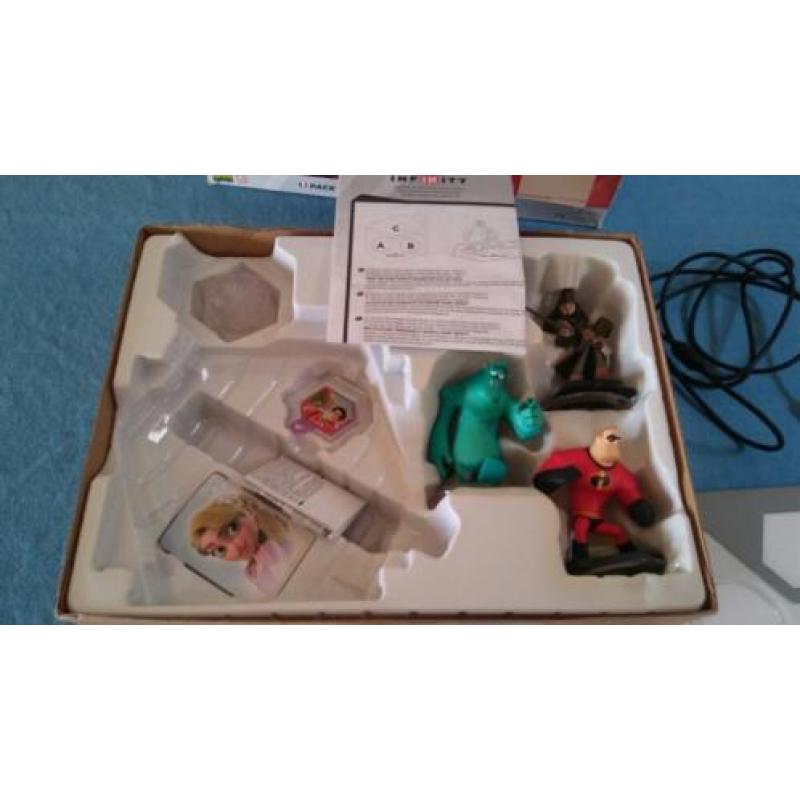 Wii Disney Onfinity pakket in doos met 5 figuren
