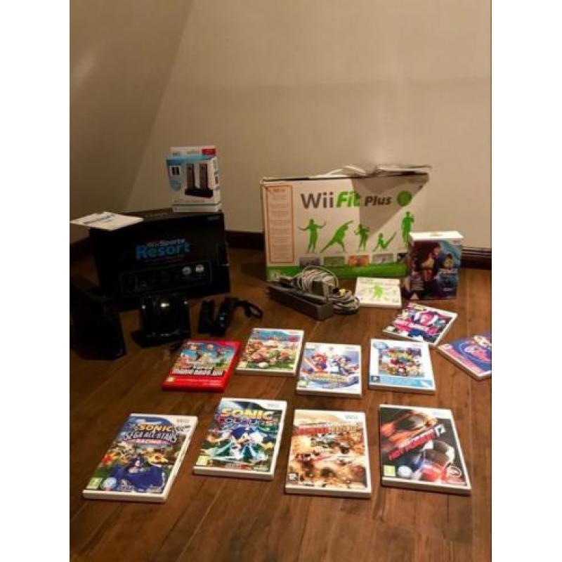 Wii Wii fit Mario party Sonic Just Dance