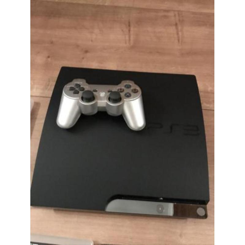 PlayStation 3 slim met 16 games!
