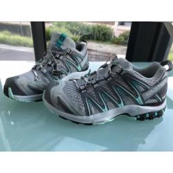 Salomon wandel/sport schoenen lichtgewicht mt39 nieuwstaat!